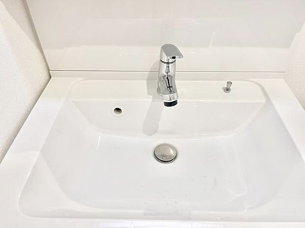 【ハンドシャワー水栓】ハンドシャワー付き!使いやすい洗面台。