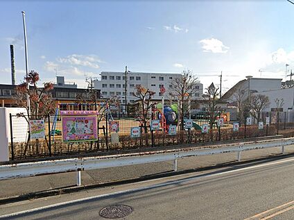流山市幼児教育支援センター附属幼稚園 700m