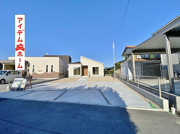 ●○●○1号棟外観写真○●○●
　　　平日の案内も可能です♪
　お気軽にお問い合わせください！