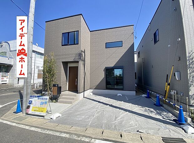 ●○●○1号棟外観写真○●○●
平日の案内も可能です♪
お気軽にお問い合わせください!