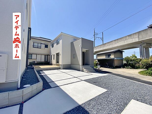 ●○●○3号棟外観写真○●○●
　　　平日の案内も可能です♪
　お気軽にお問い合わせください！