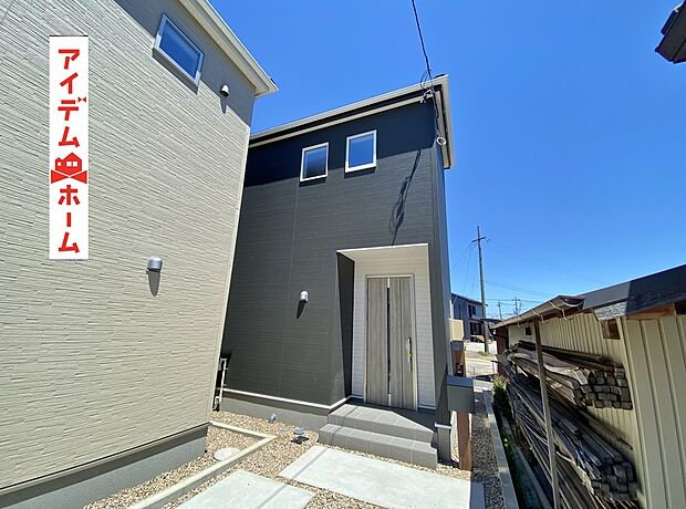 ●○●○2号棟外観写真○●○●
平日の案内も可能です♪
お気軽にお問い合わせください!