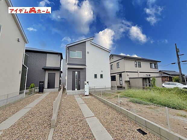 ●○●○2号棟外観写真○●○●
平日の案内も可能です♪
お気軽にお問い合わせください!