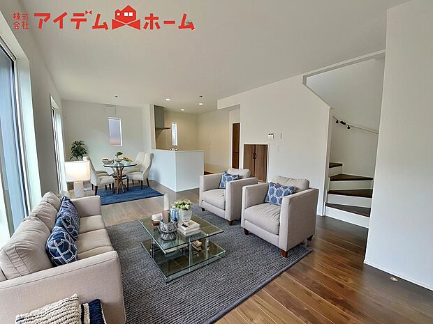 【リビング】※本画像はCGで作成しており、
現地に家具は置かれておりません
価格に家具は含まれておりません