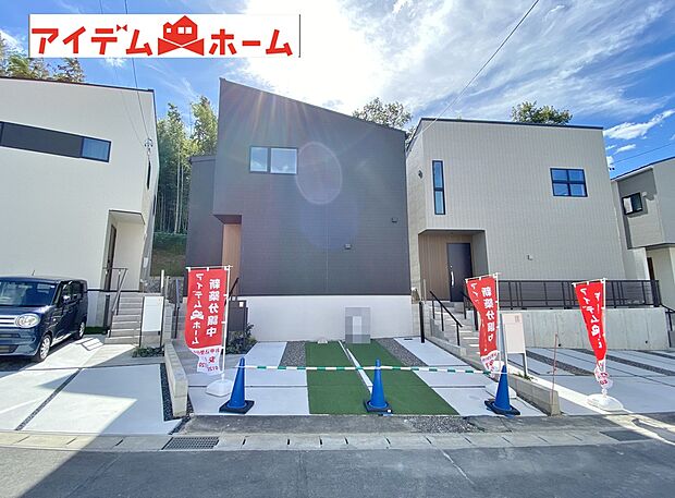 【●○●○5号棟外観写真○●○●】　　　平日の案内も可能です♪
　お気軽にお問い合わせください！
