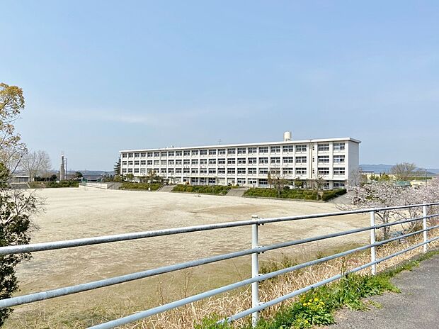 豊田市立市木小学校（約690m）