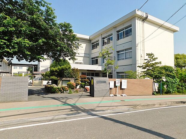 豊田市立寿恵野小学校（約369m）