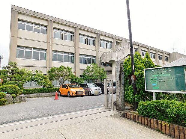 岡崎市立細川小学校(約800m)