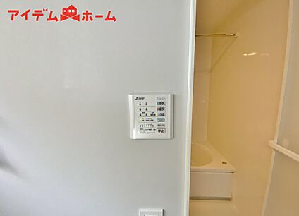 浴室暖房乾燥機