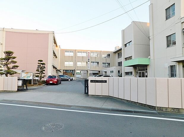 西尾市立矢田小学校(約450m)