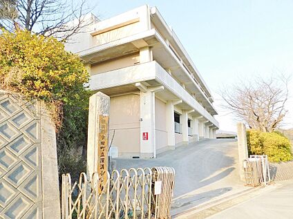 幸田町立深溝小学校 640ｍ