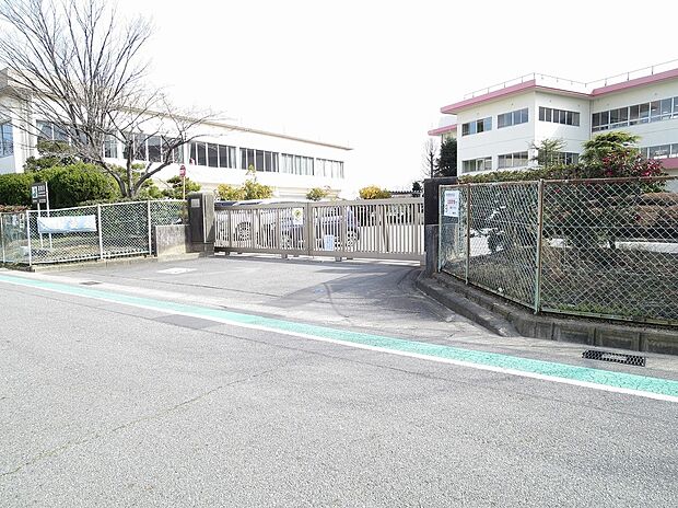 碧南市立日進小学校（約640m）