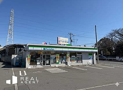 ファミリーマート緑つくし野店 450ｍ