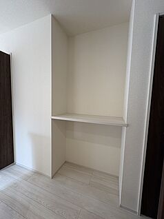 カウンターや可動棚