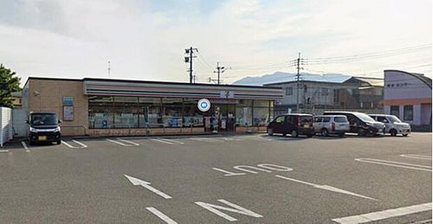 セブンイレブン飯塚若菜小学校入口店(約1,277m)
