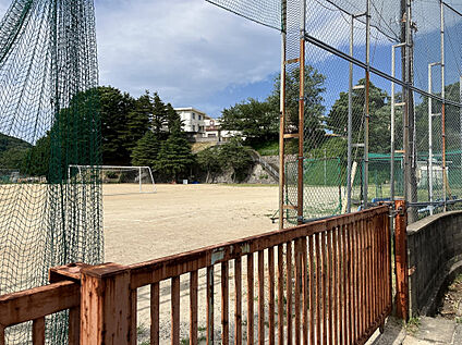 高見中学校 1300m