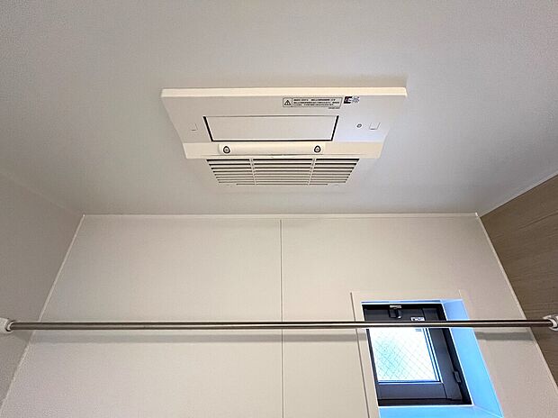 【浴室】ミストサウナ＆カワック標準採用　☆　お風呂でスチームサウナや乾燥が可能です