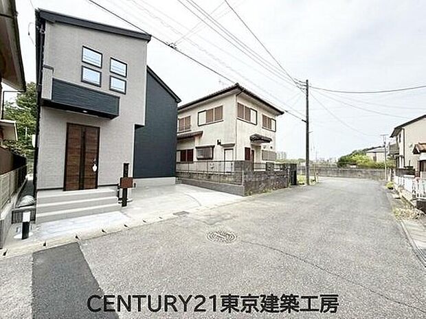 駅まで平坦&周辺交通量少なめで、毎日の移動も快適な住環境です♪