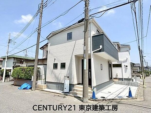 【現地外観写真】静かな街並みで、落ち着いて暮らせる第一種低層住居専用地域!
小学校や中学校も徒歩圏内にあり、お子様のいるご家庭にも嬉しい立地です!