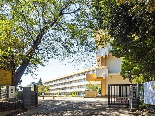 千葉市立こてはし台小学校(約621m)