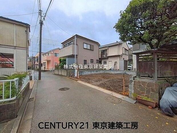 【前面道路含む現地写真】小学校まで徒歩13分、中学校まで徒歩15分!お子様の登下校にも安心な住環境です♪