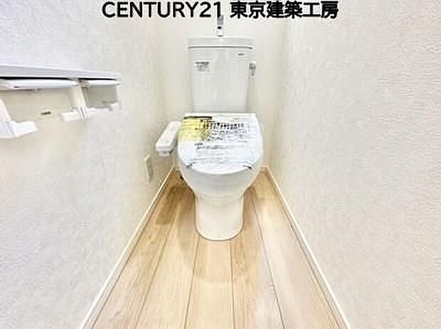 【同形状・同仕様写真(その他内観)】【家具はCGにてレイアウト】◇汚れやすいトイレだからこそ、清潔感のあるホワイトで統一しています。より綺麗な状態をキープしたいと思えるでしょう♪