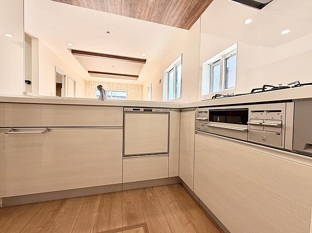 ■家族の絆を深める、温もりのあるキッチン