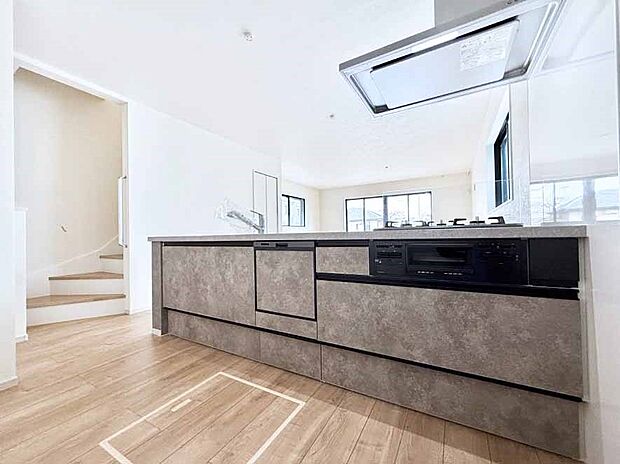 ■シンプルで美しく心地よい時間を生むキッチン空間