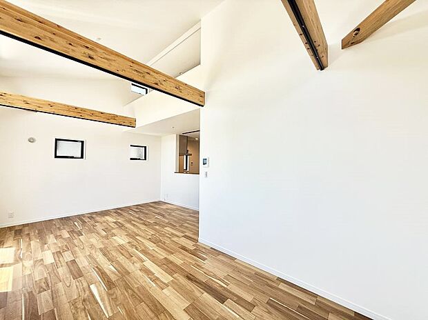 【ダイニング】■自然と心がほどける、リラックスできる場所