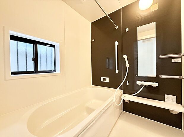 【浴室】■家族みんなが気持ちよく使える設計です