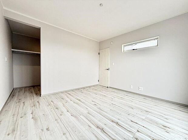 【リビング以外の居室】■落ち着いた雰囲気のお部屋で心が安らぐ空間