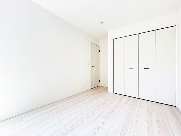 【リビング以外の居室】■シンプルで使いやすい空間がスッキリ感じられます