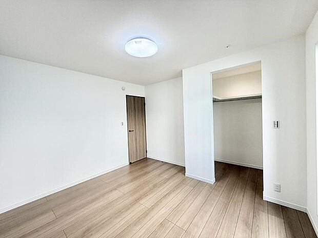 【洋室】■優雅で穏やかな時間が流れる空間