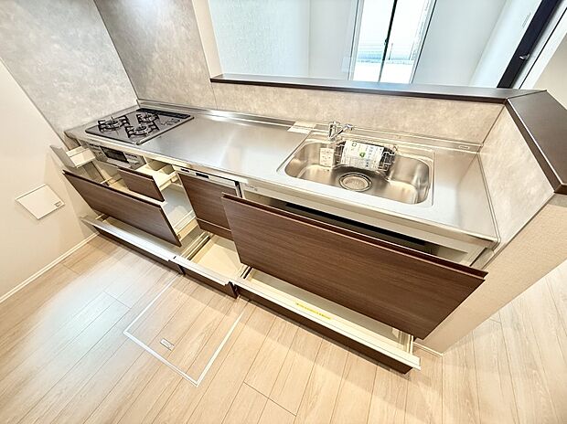 【キッチン】■家族の絆を深める、温もりのあるキッチン