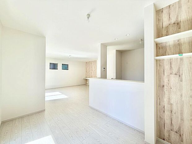 【ダイニング】■ふとした瞬間に幸せを感じる、心地よい場所