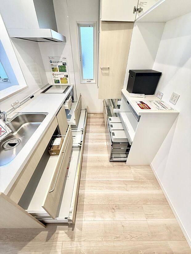 【ダイニングキッチン】■キレイに片付く、使いやすいキッチン