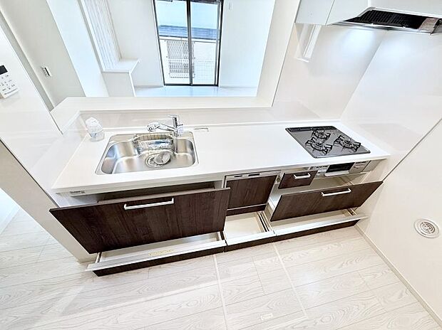 【キッチン】■家族の絆を深める、温もりのあるキッチン