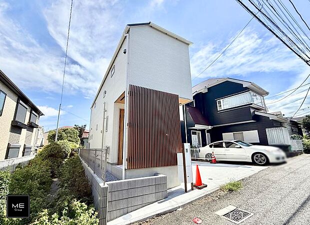 【現地外観写真】■家族みんなが笑顔で過ごせる、安心感のある住まい