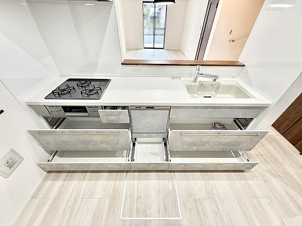 【キッチン】■美味しい時間が生まれる、笑顔あふれるキッチン