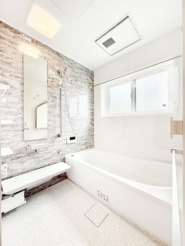 【浴室】■リラックスできる、穏やかな雰囲気です