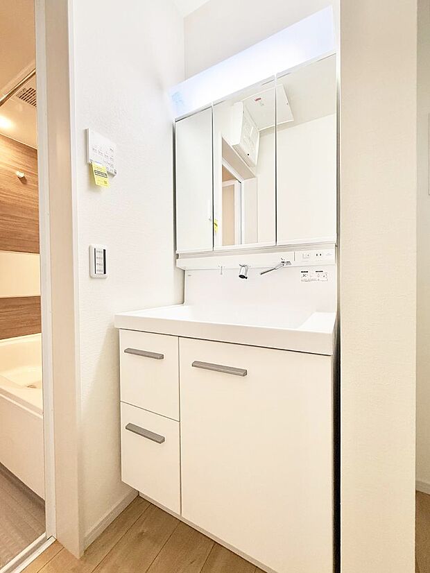 【洗面台・洗面所】■清潔感があり、気持ちよく使えます