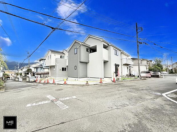 【前面道路含む現地写真】■新しい時代の息吹を感じる、心地よい環境