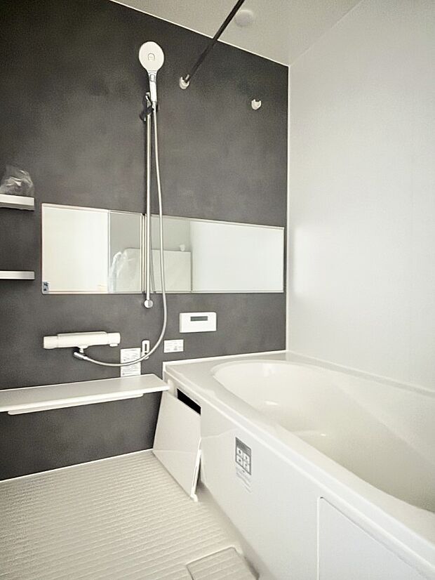 【浴室】■リラックスできる、穏やかな雰囲気です