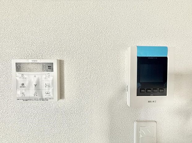 【追い炊き機能付浴室】■家族の入浴時間がバラバラでも、いつでも温かいお風呂に入れます。