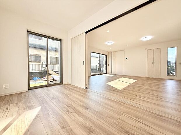 【リビング以外の居室】■落ち着いた雰囲気のお部屋で心が安らぐ空間