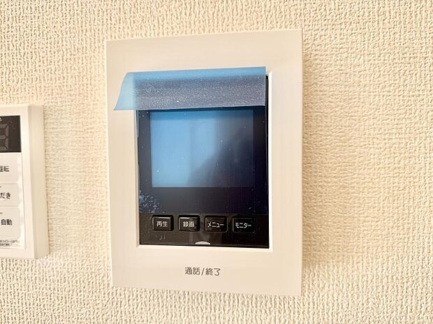【TVモニター付インターフォン】■訪問者を確認できて安心感が増します