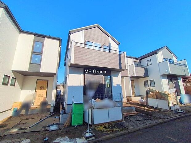 【現地外観写真】■暮らしを彩る充実した設備仕様が備わった住まい