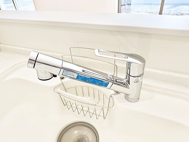 【浄水器】■清潔でおいしい水を手軽に供給してくれます