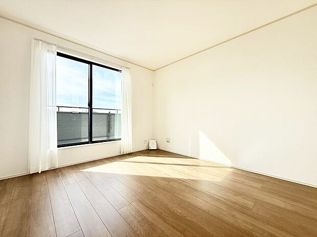 【リビング以外の居室】■シンプルで使いやすい空間がスッキリ感じられます