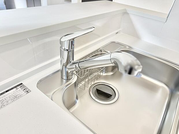 【浄水器】■清潔でおいしい水を手軽に供給してくれます